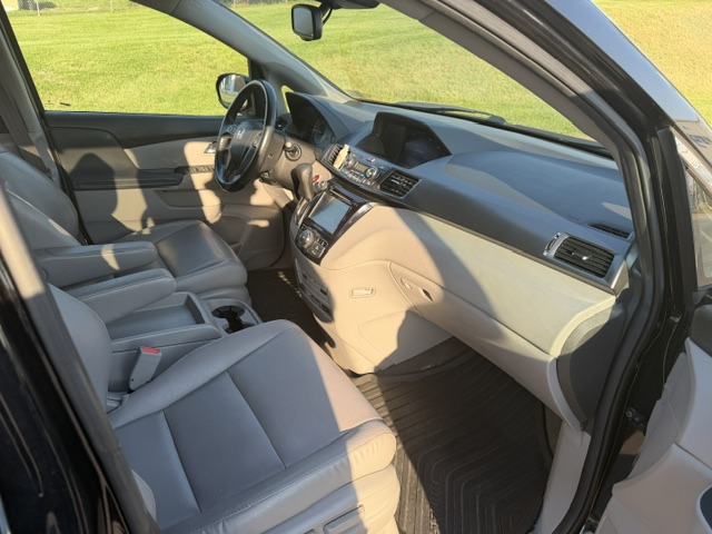 2014 Honda Odyssey EX-L - Photo 16