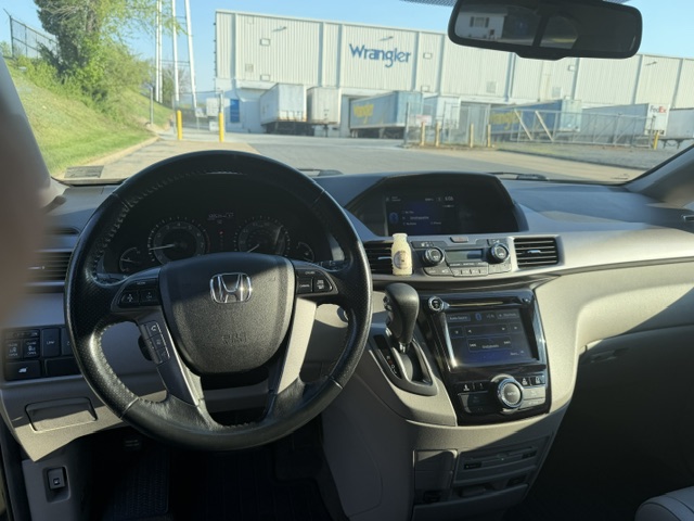 2014 Honda Odyssey EX-L - Photo 11