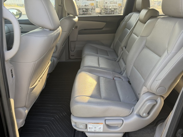 2014 Honda Odyssey EX-L - Photo 13